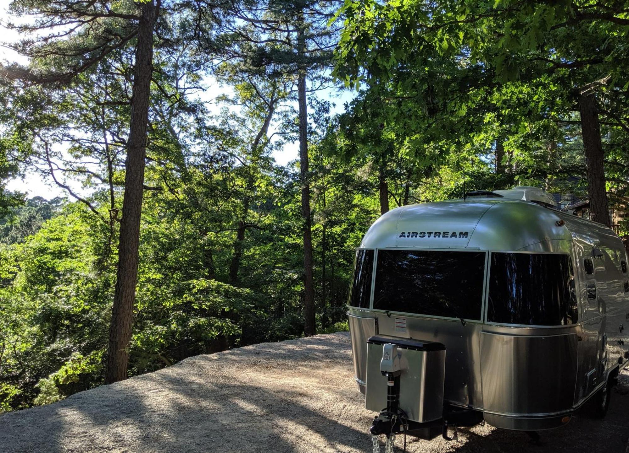 Airstream Caravel 2020 Loblolly Pines Adventure Camp Ξενοδοχείο Eureka Springs Εξωτερικό φωτογραφία